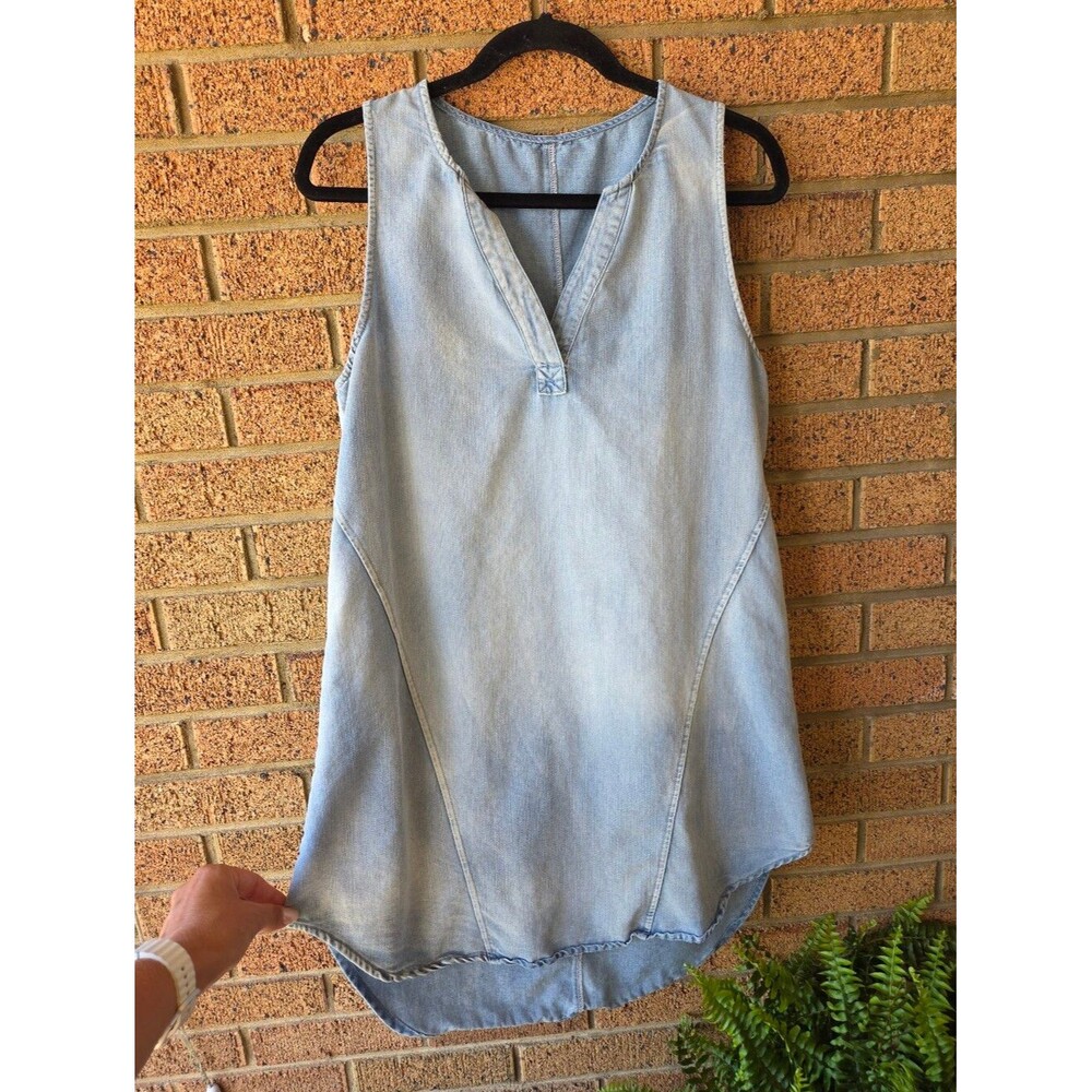 Cupshe Light Wash Denim Tunic Tank Dress V-Neck Chambray Sleeveless Medium